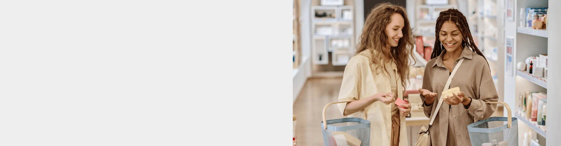 women shopping